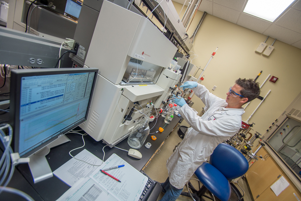 The Biological Process Development Facility, located in Othmer Hall on UNL’s City Campus, specializes in process development and GMP (Good Manufacturing Practices) production of recombinant peptides and proteins that are suitable for non-clinical and clinical studies. 