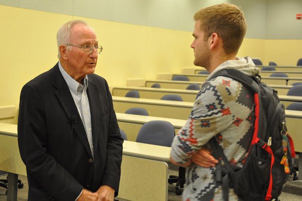Alumni Master Al Kurtenbach, founder of Daktronics, talks with an ELEC 121 student after speaking to the class in early November.